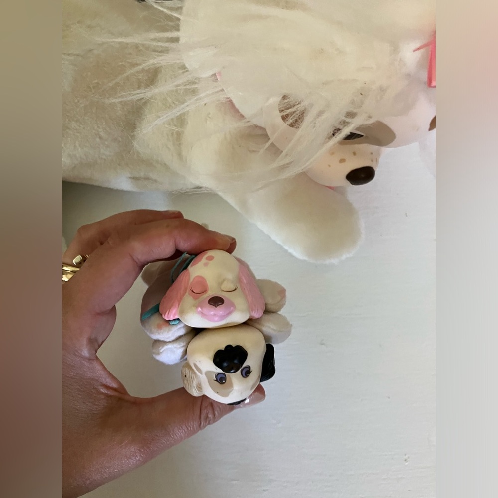 1990s Puppy Surprise Plush with 2 Puppies - Picture 11 of 11